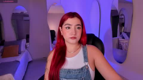 Snapshot of violettcastel chatting on October 1, 2025, 6:58 pm Violett Castel online show from October 1, 2025, 6:58 pm