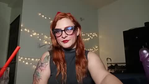 Snapshot of violettelynn_ chatting on July 23, 2026, 12:14 pm Violetta Morningstar online show from July 23, 2026, 12:14 pm