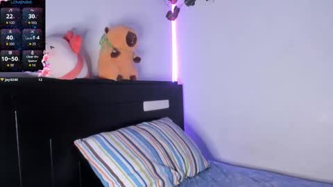 Violette  online show from February 25, 2025, 10:39 pm