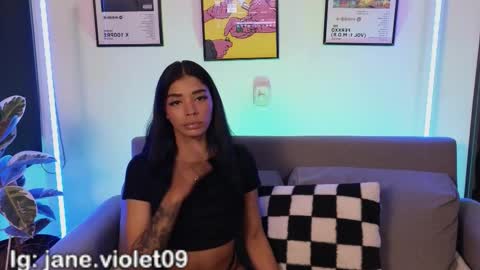 Snapshot of violettgrey_ chatting on February 11, 2026, 1:10 am Violet online show from February 11, 2026, 1:10 am