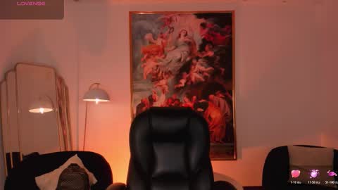 Violett  online show from March 31, 2026, 6:30 pm