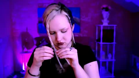Violett online show from June 29, 2026, 10:37 am