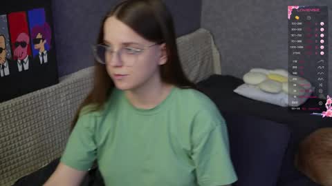 Violet online show from March 28, 2026, 12:05 pm