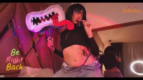 Snapshot of viollettaa_ chatting on November 1, 2025, 6:43 pm Violetta online show from November 1, 2025, 6:43 pm