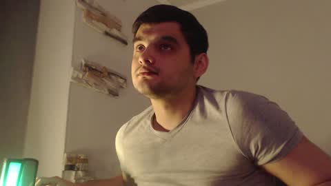 Snapshot of virgil____ chatting on December 5, 2024, 1:36 am virgil____ online show from December 5, 2024, 1:36 am