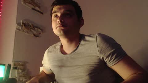 Snapshot of virgil____ chatting on December 8, 2024, 5:01 pm virgil____ online show from December 8, 2024, 5:01 pm