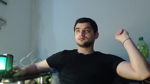 Snapshot of virgil____ chatting on February 19, 2025, 5:16 pm virgil____ online show from February 19, 2025, 5:16 pm