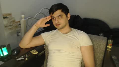 Snapshot of virgil____ chatting on February 24, 2025, 10:14 pm virgil____ online show from February 24, 2025, 10:14 pm