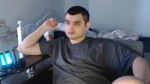 Snapshot of virgil____ chatting on February 28, 2025, 12:52 pm virgil____ online show from February 28, 2025, 12:52 pm