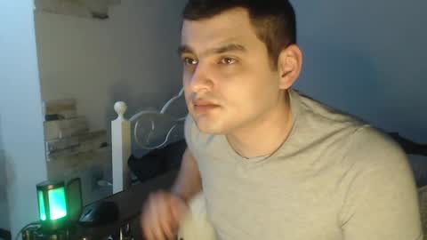 Snapshot of virgil____ chatting on March 7, 2025, 7:16 pm virgil____ online show from March 7, 2025, 7:16 pm