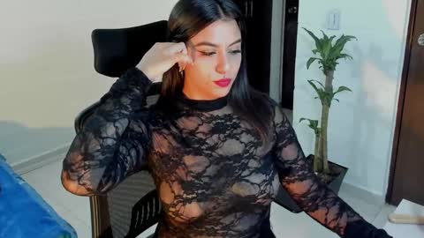 Lu online show from February 13, 2025, 10:43 pm