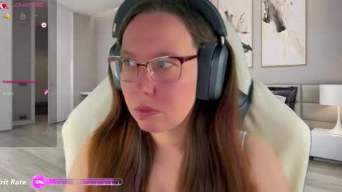 Victoria Romans online show from November 23, 2025, 9:03 pm