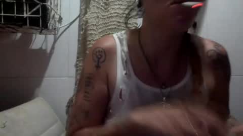 Snapshot of vitatattoo chatting on November 6, 2025, 4:02 am Vita online show from November 6, 2025, 4:02 am