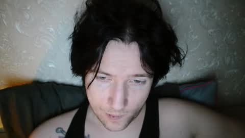 Snapshot of vitiligoboyy chatting on February 26, 2026, 12:20 am vitiligoboyy online show from February 26, 2026, 12:20 am