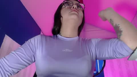 Snapshot of vitoria23_ chatting on June 8, 2026, 2:39 pm victoria 3 online show from June 8, 2026, 2:39 pm