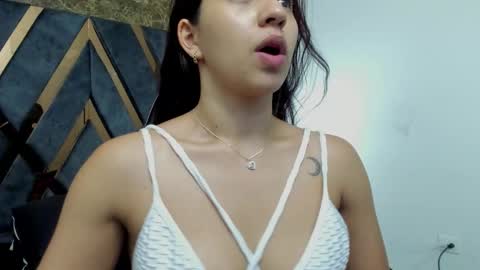 vittoria online show from March 3, 2026, 5:19 pm