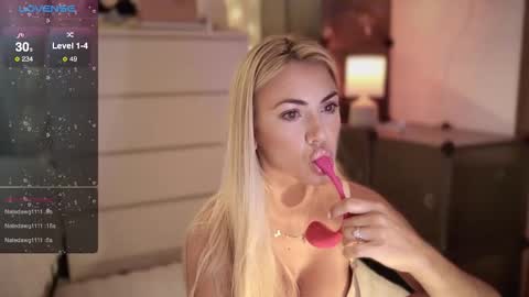 Vivian is here online show from September 26, 2025, 6:50 am