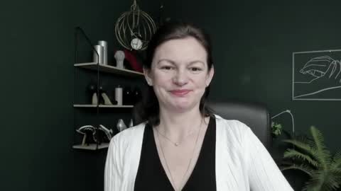 Snapshot of vivian_dream chatting on April 21, 2026, 6:09 am Vivian online show from April 21, 2026, 6:09 am