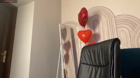 Vivian Evans online show from March 13, 2026, 12:28 am