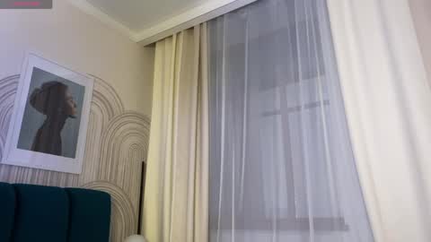 Vivian Evans online show from March 28, 2026, 12:43 am