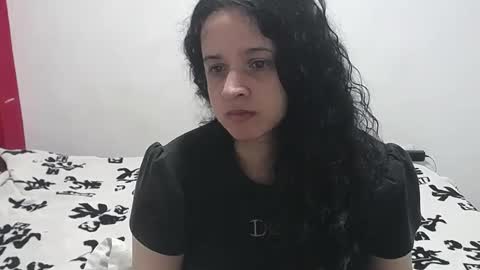 Snapshot of vivian_walt_ chatting on December 7, 2024, 4:42 am melissa online show from December 7, 2024, 4:42 am