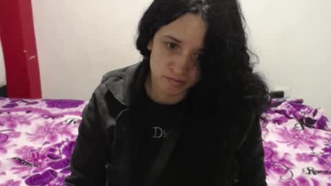 Snapshot of vivian_walt_ chatting on March 10, 2025, 3:56 am melissa online show from March 10, 2025, 3:56 am