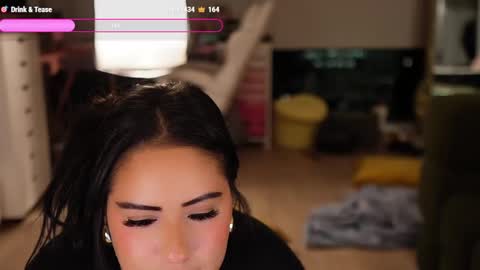 Snapshot of vivianaortega chatting on December 3, 2024, 6:04 am Vivi online show from December 3, 2024, 6:04 am