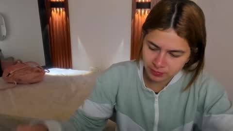 vivianowen9 online show from February 2, 2026, 11:31 am