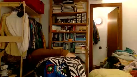 Snapshot of vivid_ether chatting on April 3, 2026, 7:34 pm Viv online show from April 3, 2026, 7:34 pm