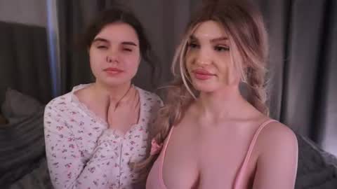 Nelly and Mari online show from July 8, 2026, 10:53 am