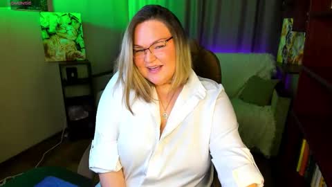 Vivien online show from March 14, 2026, 1:16 pm