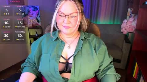 Vivien online show from April 26, 2026, 8:56 am