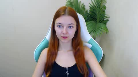 Snapshot of vivien_leight chatting on January 10, 2025, 6:38 pm Vivien online show from January 10, 2025, 6:38 pm