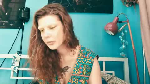 viviendarkbloom online show from June 21, 2026, 11:35 am