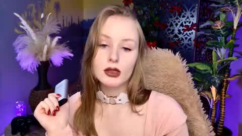 Vivien online show from February 18, 2026, 9:05 am