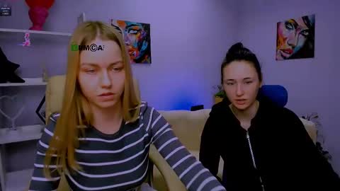 Snapshot of vivienne_sweet chatting on February 26, 2025, 1:19 pm Vivi online show from February 26, 2025, 1:19 pm