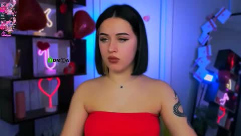 vivy_star online show from February 14, 2026, 7:32 pm