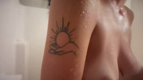 Liz online show from April 29, 2026, 4:00 pm