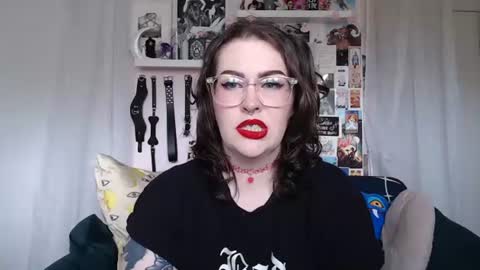 VIXIN online show from July 17, 2026, 4:01 pm