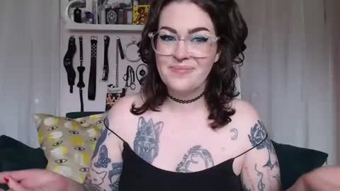 VIXIN online show from July 21, 2026, 4:42 pm