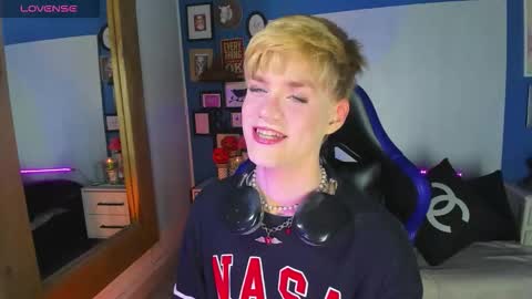 Vlad  online show from October 28, 2025, 2:31 pm