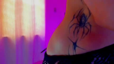 Gabriela online show from June 3, 2026, 5:18 pm