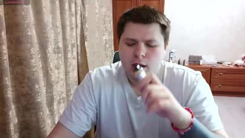 Snapshot of volshebnik_130 chatting on March 21, 2026, 10:02 pm Volshebnik1302 online show from March 21, 2026, 10:02 pm