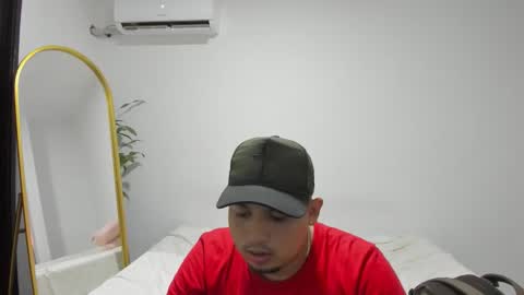 Snapshot of volt_boy57 chatting on November 6, 2025, 6:42 pm volt_boy57 online show from November 6, 2025, 6:42 pm