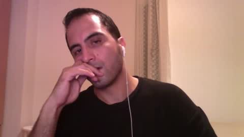 Snapshot of volve5 chatting on March 7, 2025, 11:16 pm volve5 online show from March 7, 2025, 11:16 pm