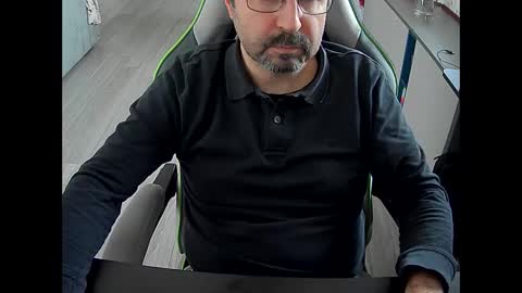 Snapshot of vonele chatting on January 8, 2025, 9:32 am Vonn online show from January 8, 2025, 9:32 am