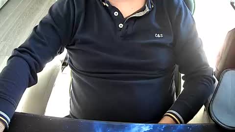 Snapshot of vonele chatting on November 26, 2025, 2:07 pm Vonn online show from November 26, 2025, 2:07 pm