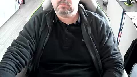 Snapshot of vonele chatting on February 2, 2026, 1:10 pm Vonn online show from February 2, 2026, 1:10 pm