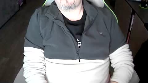 Snapshot of vonele chatting on February 6, 2026, 11:30 pm Vonn online show from February 6, 2026, 11:30 pm