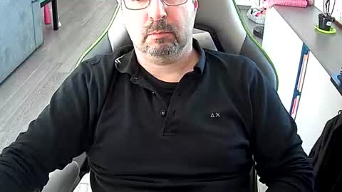 Snapshot of vonele chatting on February 24, 2026, 12:58 pm Vonn online show from February 24, 2026, 12:58 pm